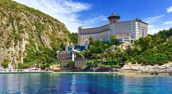 Ladonia Hotels Adakule